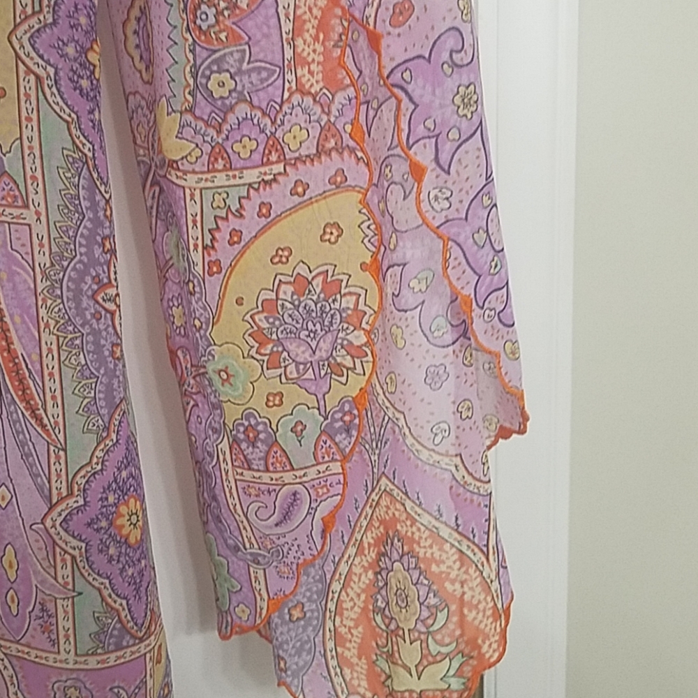 Victoria's Secret Scalloped Top size M - Picture 6 of 6